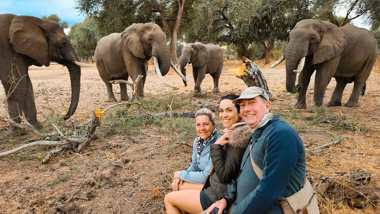 MANA POOLS - ZIMBABWE